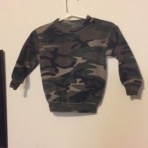 🐸 toddler shirt size 24M🐸